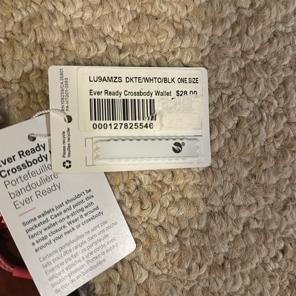 NWT Lululemon Ever Ready Crossbody Wallet - Picture 2 of 6